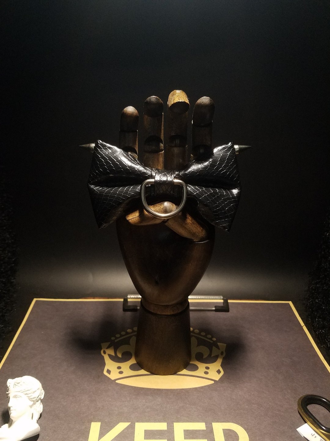 黑色蛇皮纹领结金属铆钉庞克风蝴蝶结 - 领带/领带夹 - 人造皮革 黑色