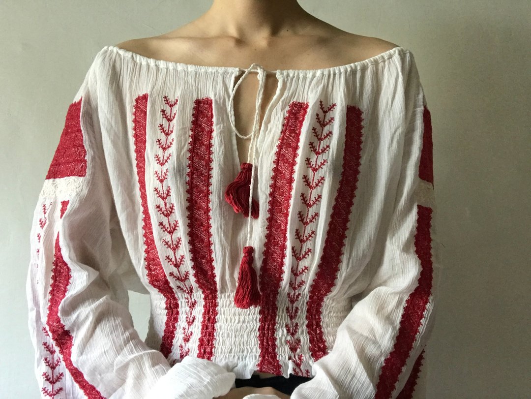 罗马尼亚手工刺绣长袖上衣/衬衫 - 女装上衣 - 棉．麻 白色