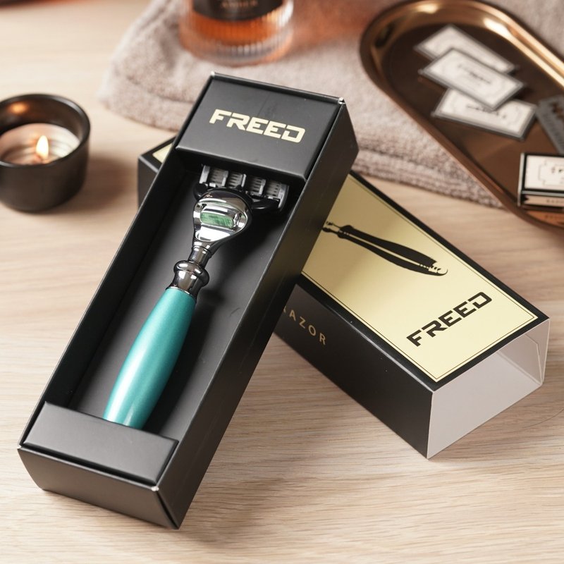 【FREED】两周年特仕款 - 五刀式刮胡刀 - 湖水绿 定制化刻字 - 男性清洁护肤品 - 其他金属 绿色