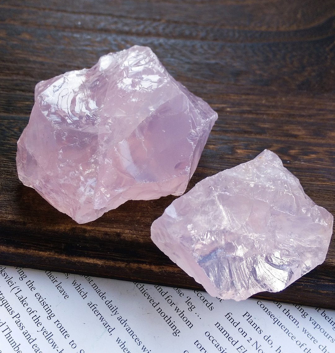 Rose Quartz  莫桑比克产地 天然粉晶  原石 原矿 一组2块 - 摆饰 - 其他材质 