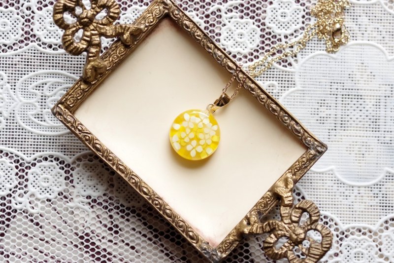 树脂艺术 圆形坠饰・绣球花2・黄色 - 项链 - 树脂 黄色