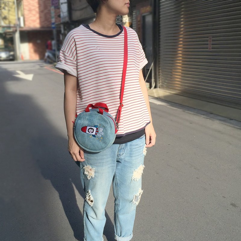 P714圆包_火箭探险 - 化妆包/杂物包 - 棉．麻 多色