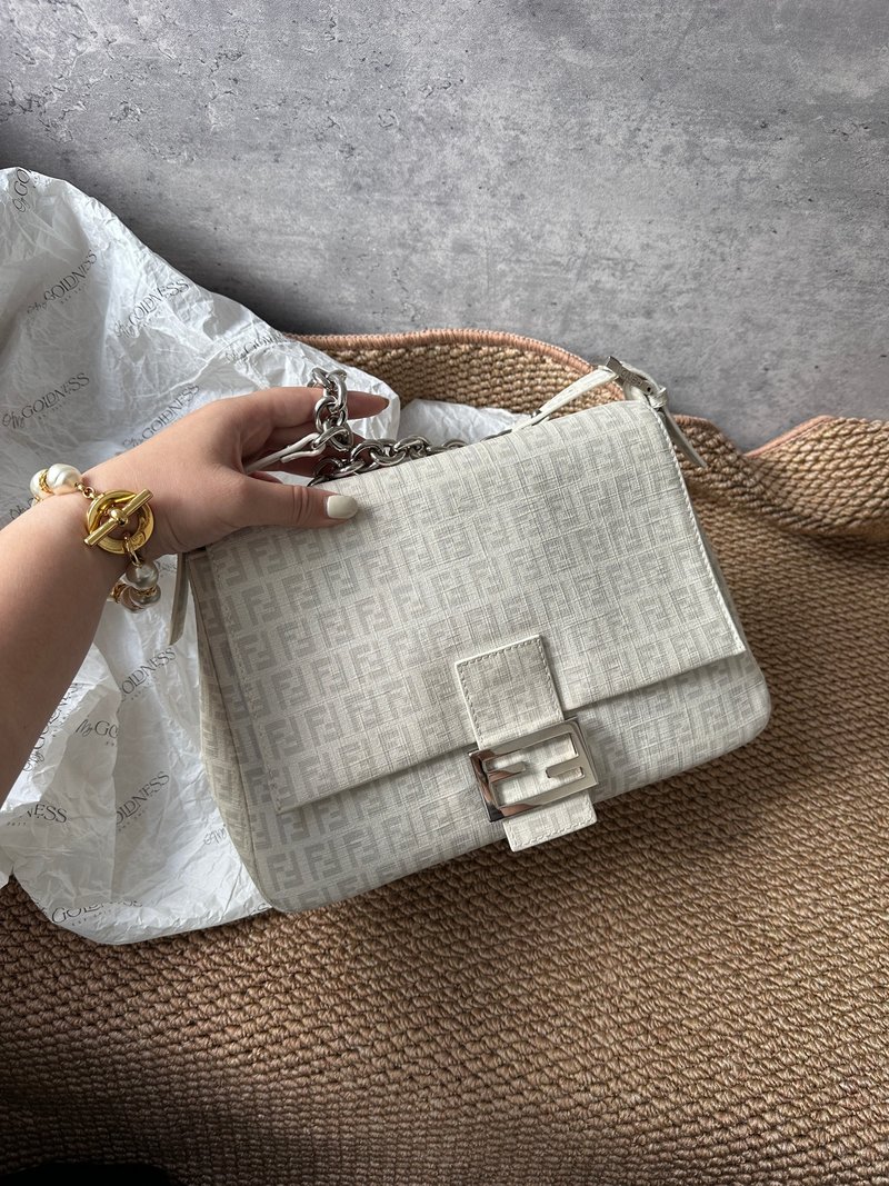 中古包 Fendi 芬迪 Maxi Mamma 白色链条法棍包 - 手提包/手提袋 - 其他材质 白色