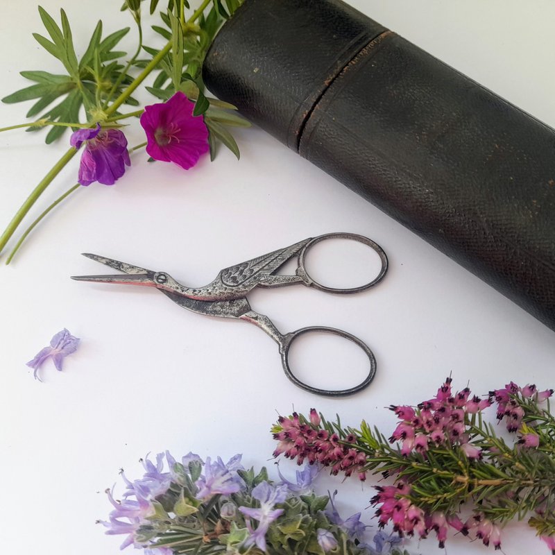 1920-30德国制鹤型针线剪 百年古董精致怀旧 - 剪刀/拆信刀 - 其他金属 银色