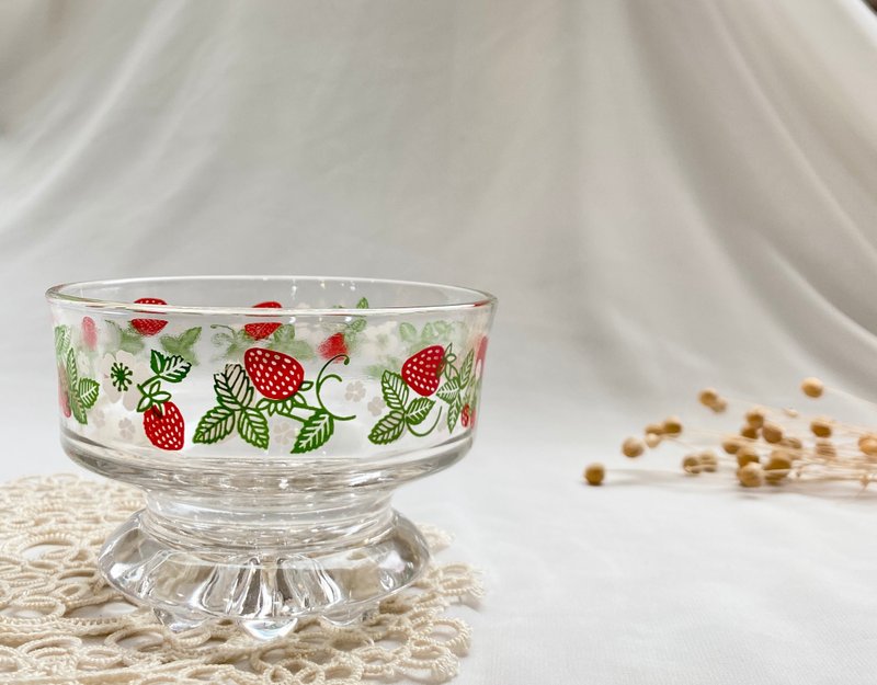 【好日恋物】台湾透明玻璃草莓缤纷冰淇淋甜点杯点心杯高脚杯 - 玻璃杯 - 玻璃 白色