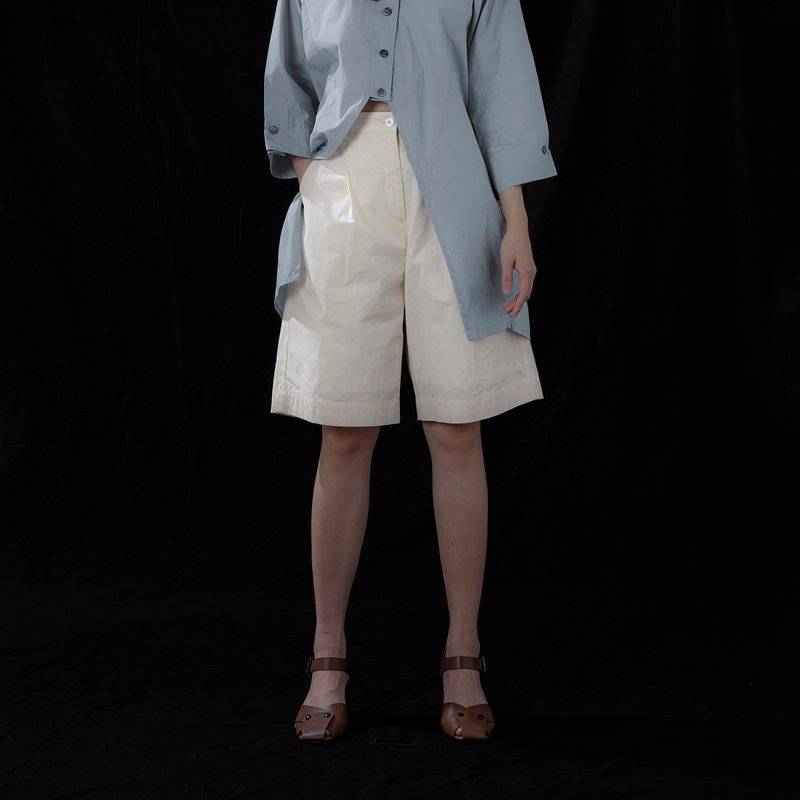 挺棉打褶西装短裤 - 女装短裤 - 棉．麻 白色