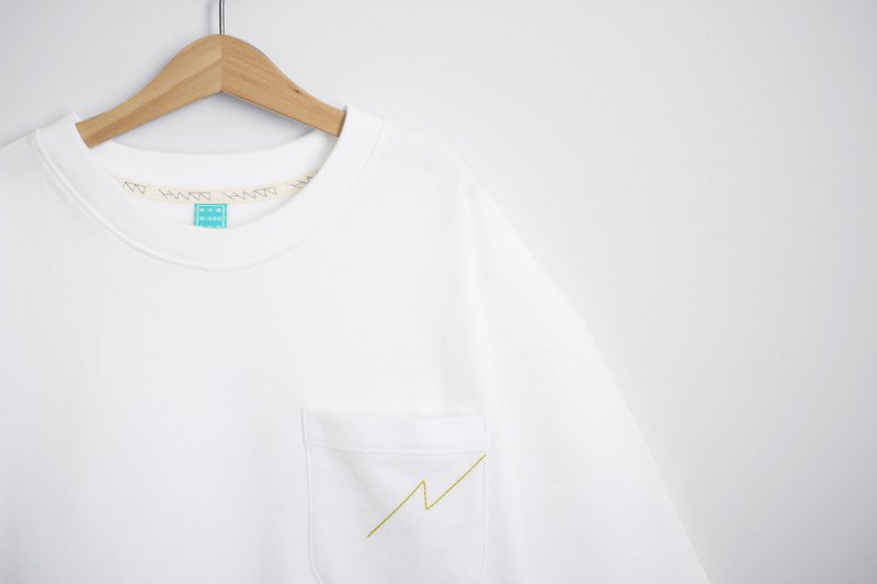 宽松落肩版型 纯棉 素面 白 闪电口袋Tee - 只剩M号 - 中性连帽卫衣/T 恤 - 棉．麻 白色