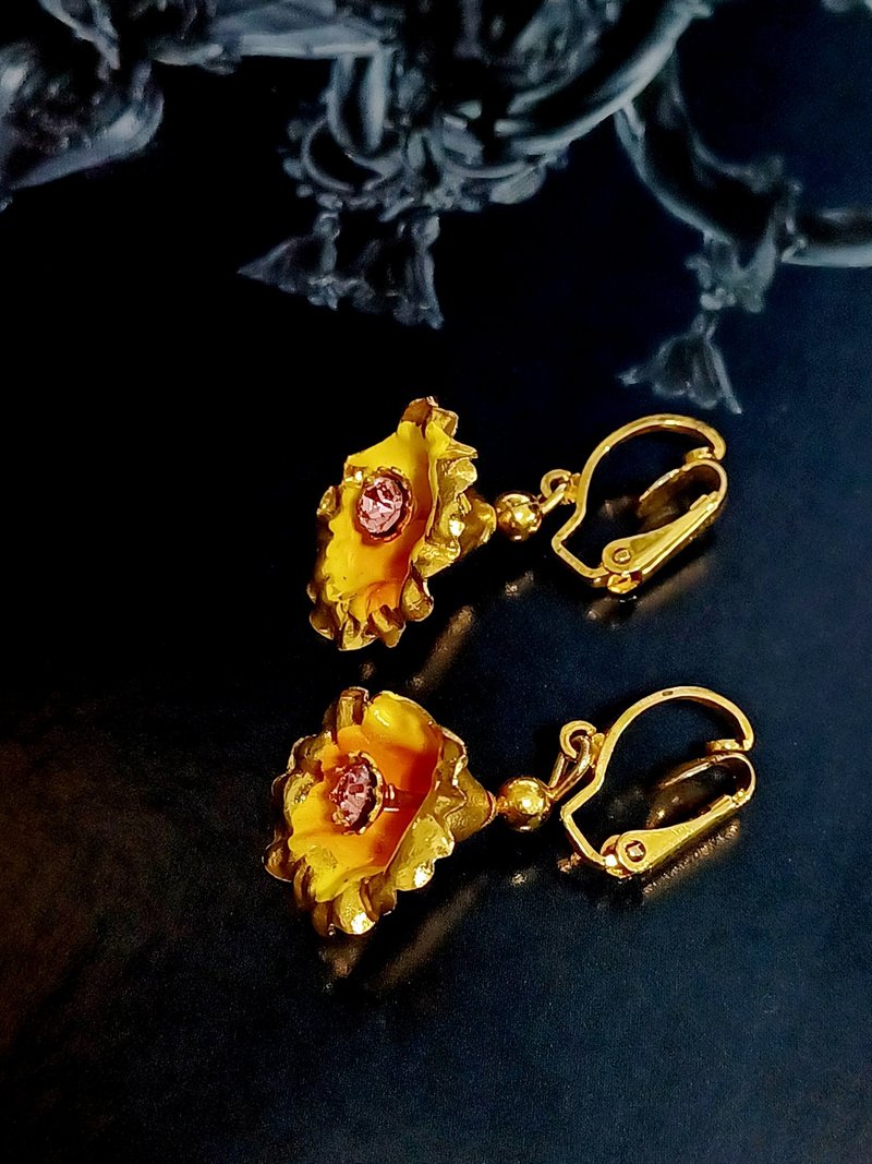 vintage jewelry  古董奥地利垂坠水仙花 夹式耳环 - 耳环/耳夹 - 其他金属 