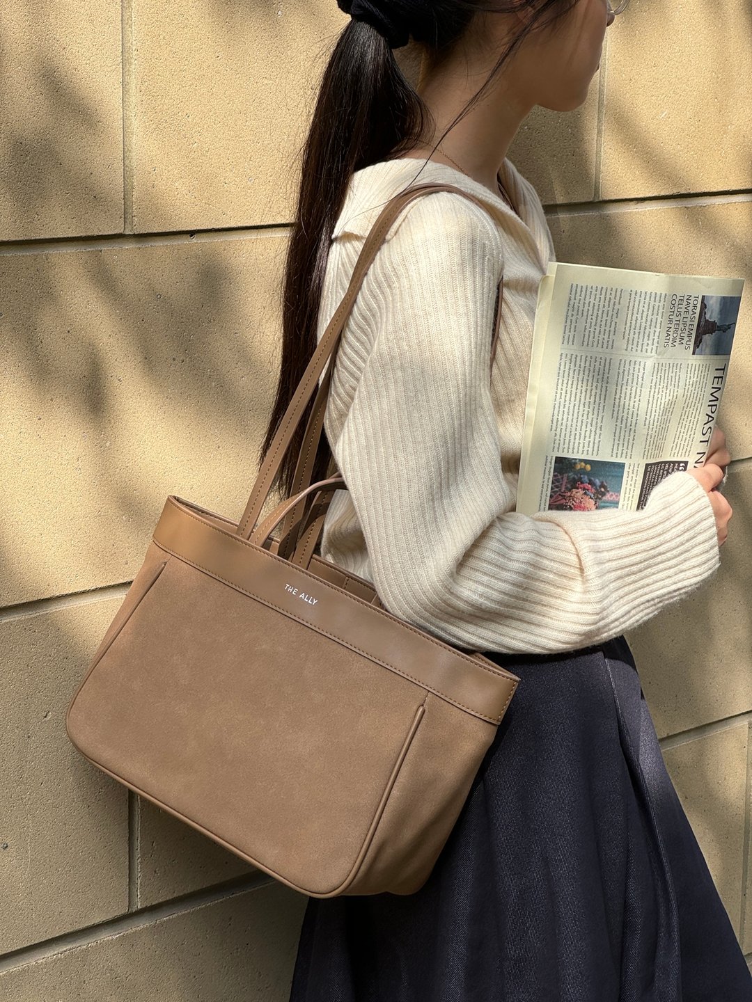 韩国 The Ally | Monica bag 모니카백 | 韩系帆布包 - 侧背包/斜挎包 - 人造皮革 卡其色