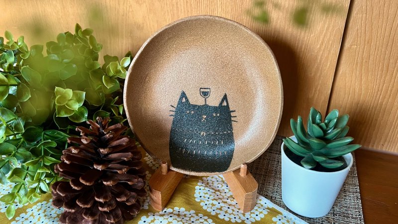 手工猫咪盘－005红酒喵 - 盘子/餐盘/盘架 - 陶 卡其色