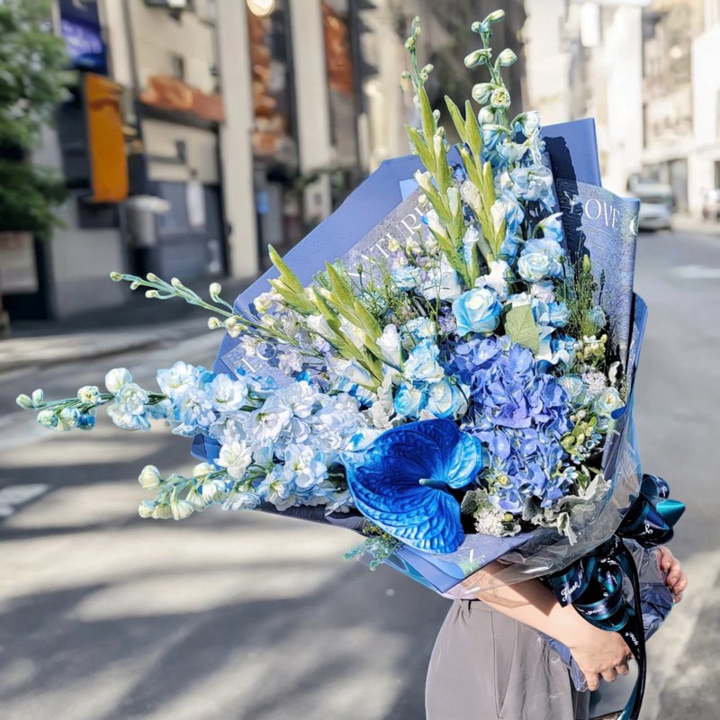 鲜花花束 (大飞燕草、剑兰、绣球花、玫瑰等) GF00202 - 植栽/盆栽 - 植物．花 