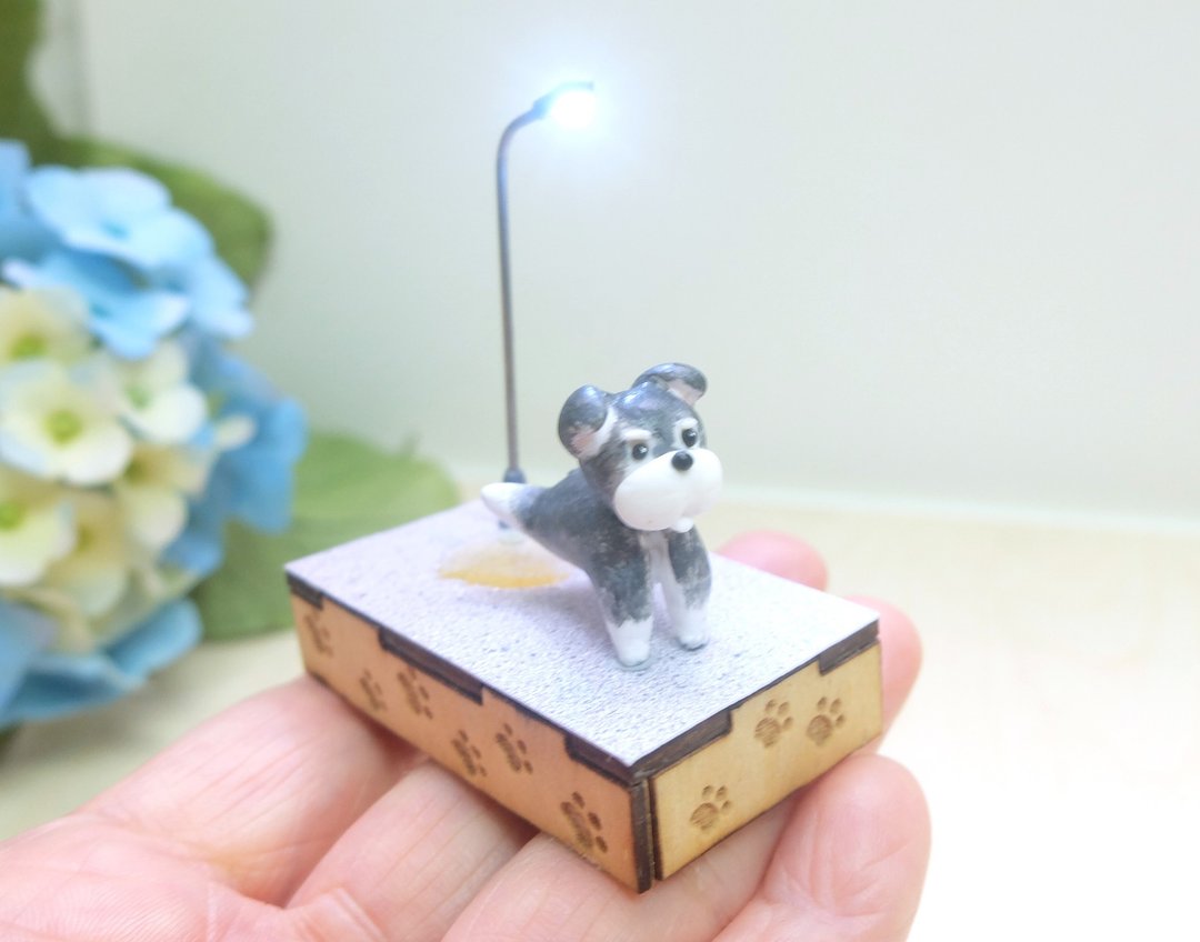 迷你雪纳瑞(史纳莎)微缩模型 (Wee Wee篇). 袖珍模型 - 玩偶/公仔 - 其他材质 多色