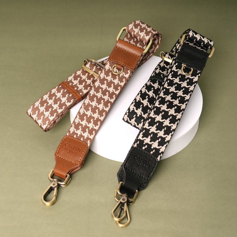 【24hr快速出货】帆布背带 千鸟格 可拆式 D型挂扣-239107.23910 - 侧背包/斜挎包 - 其他材质 白色