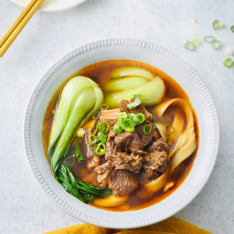 堁夏咖啡-招牌红烧牛肉面(原价240元) - 料理包 - 新鲜食材 白色