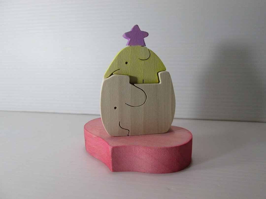 Elephant Tree Japan postage 164yen - 满月礼盒 - 木头 红色