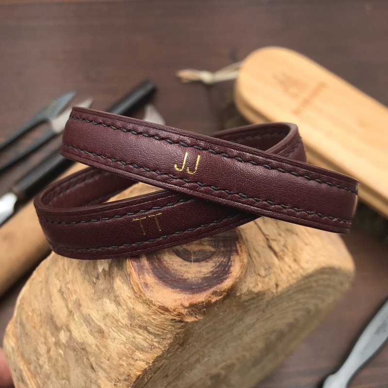 【手镯/手环】酒红色小牛皮/真皮情侣饰物/可弯曲调整弧度 - 手链/手环 - 真皮 紫色