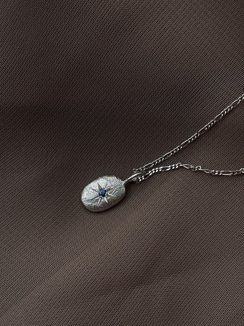 Oval-蓝宝石 原创设计金工项链天然宝石纯银镀金 - 项链 - 纯银 银色