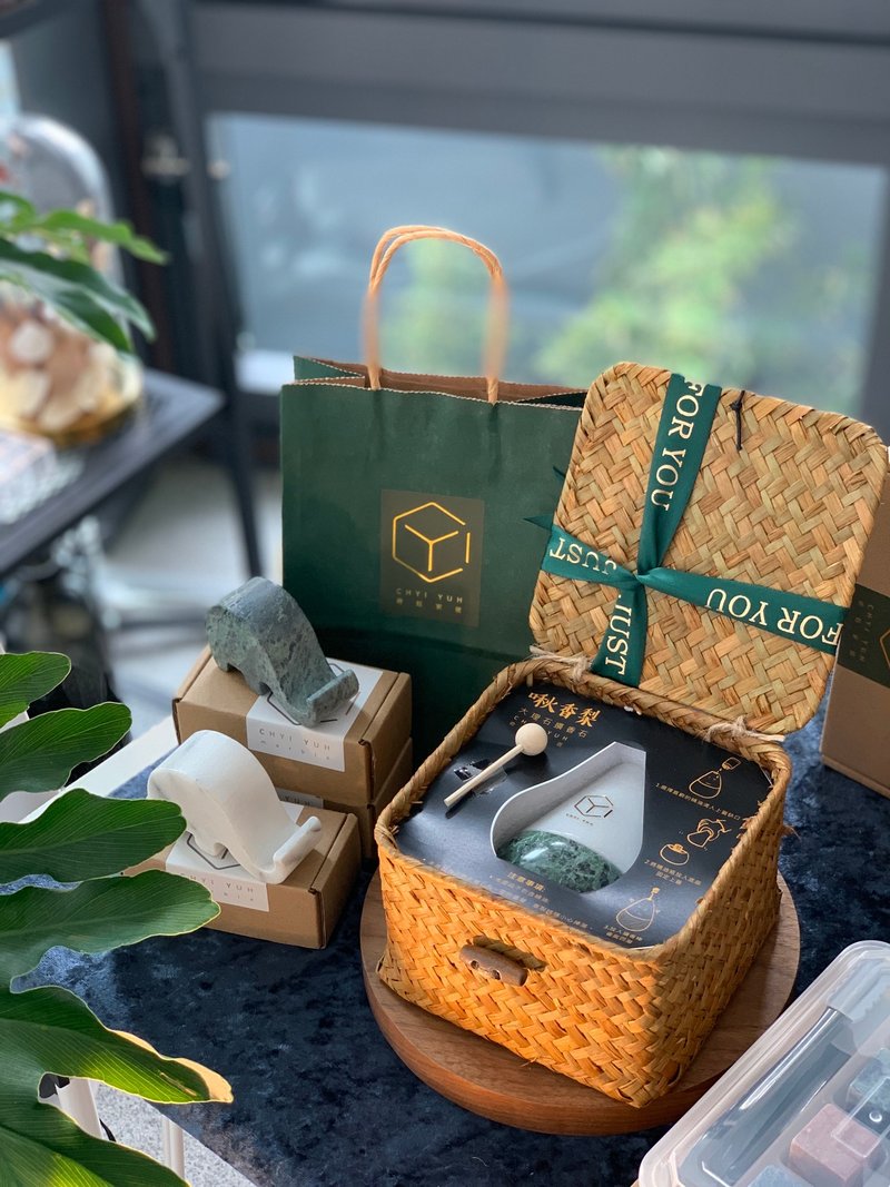 圣诞礼物交换—转运来啾香梨-天然大理石扩香石礼盒MIT金选 - 香薰/精油/线香 - 石头 