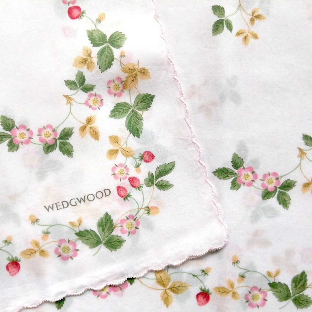 WEDGWOOD 樱桃木复古手帕 20 x 19.5 英寸 - 丝巾 - 棉 粉红色