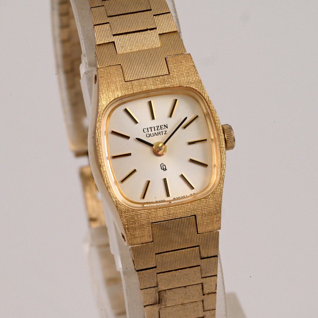 [CITIZEN] 复古西铁城石英女士手表 4-830504银表盘 方形 日本出货 - 女表 - 不锈钢 金色