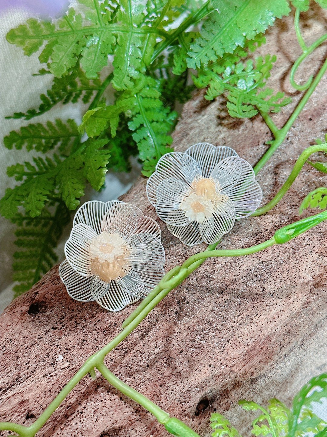 花白银雪 - 耳环/耳夹 - 其他金属 多色