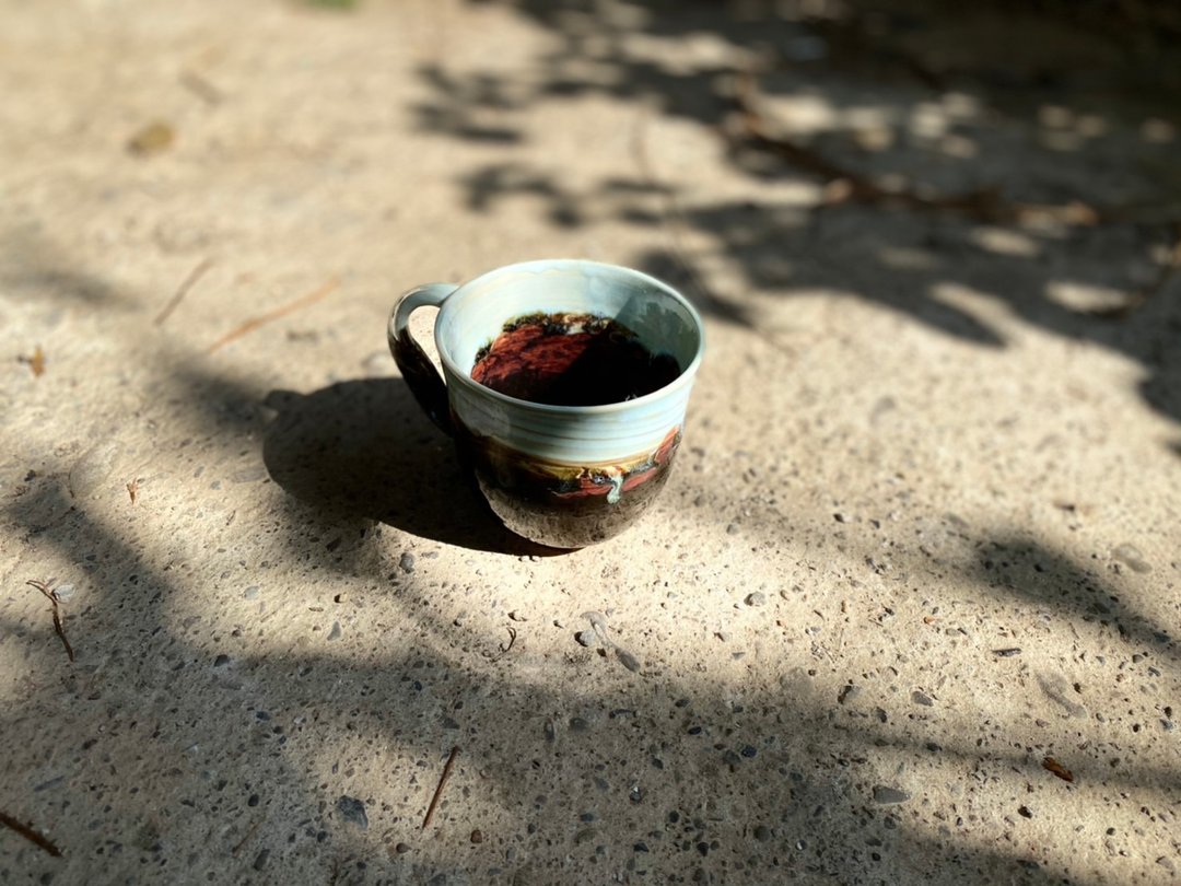 无名的角落-手作陶瓷咖啡杯 - 咖啡杯/马克杯 - 陶 多色