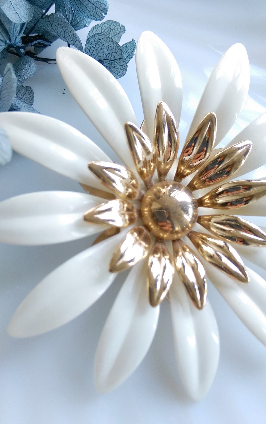 Vintage Jewelry  SARAH COV  Fashion Petals 别针 胸针 - 徽章/别针 - 其他金属 金色