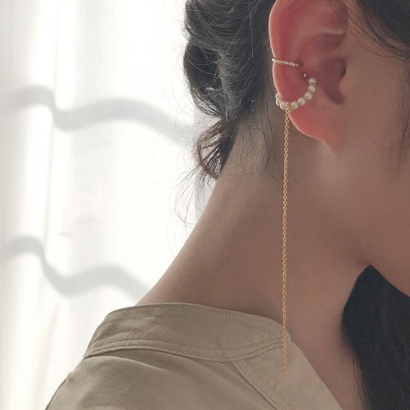 Long chain x pearl ear cuff-EC11 - 耳环/耳夹 - 珍珠 白色