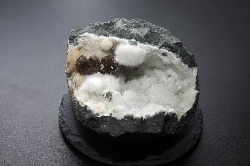 纤水硅钙石(兔尾巴) 方解.水晶共生 /矿石/疗愈/(收藏级) - 摆饰 - 水晶 