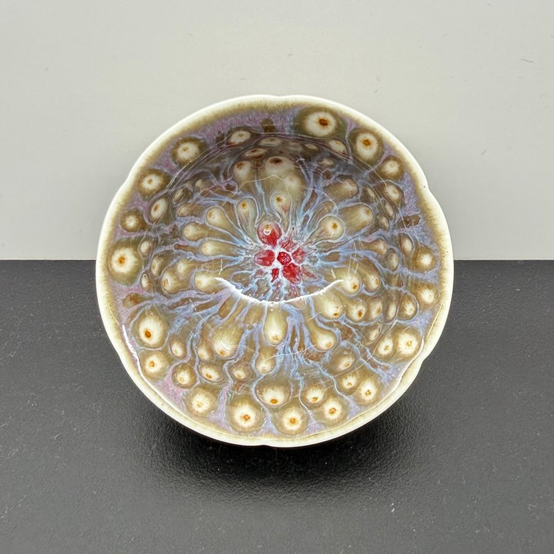 孔雀开屏迷你葵花杯 60ml 邱毓宁 莺歌烧 A9-14 - 茶具/茶杯 - 瓷 多色