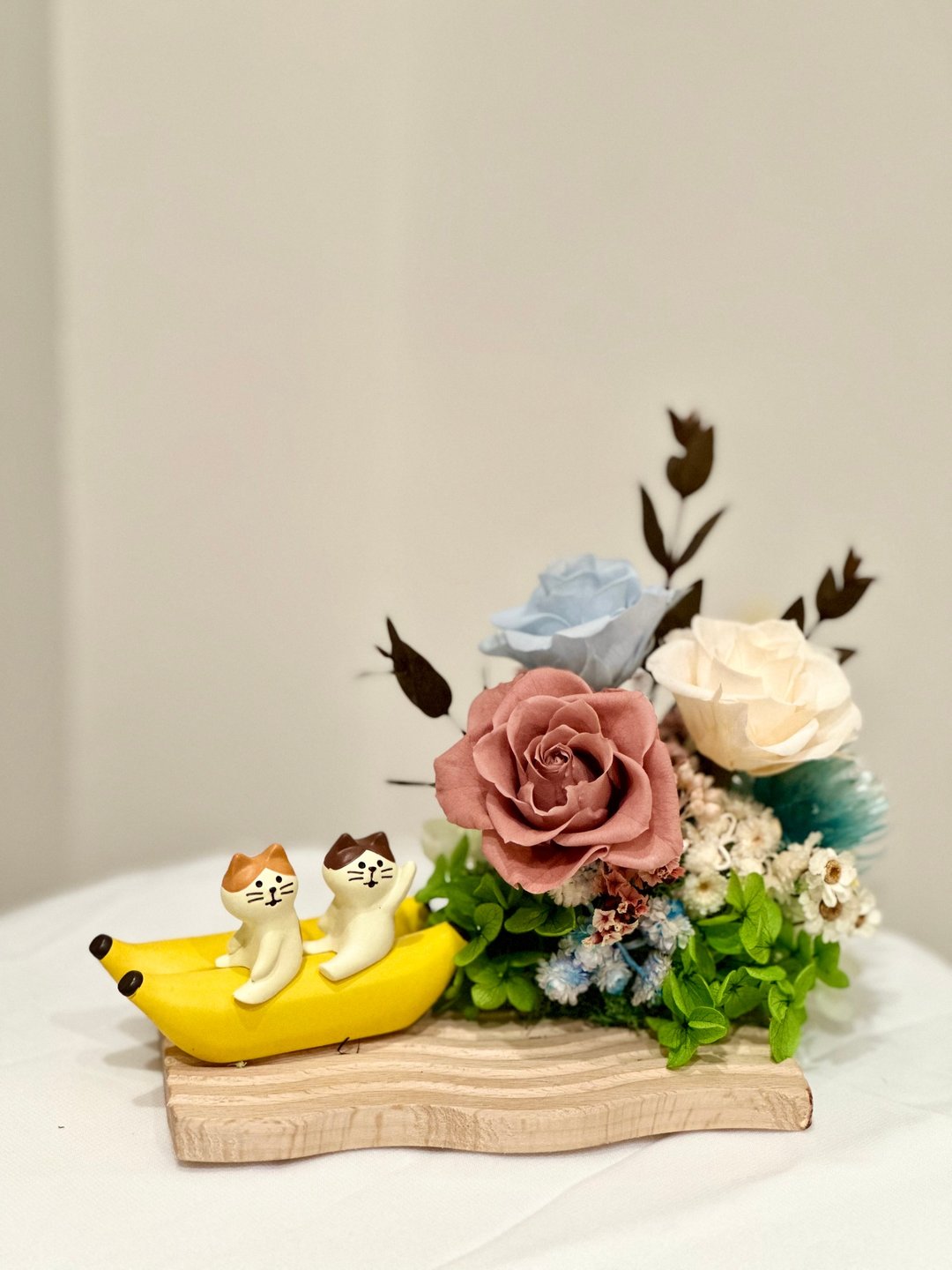 永生花名片座 办公室疗愈小物 猫咪香蕉船 开幕贺礼 新年礼物 - 名片架/名片座 - 植物．花 