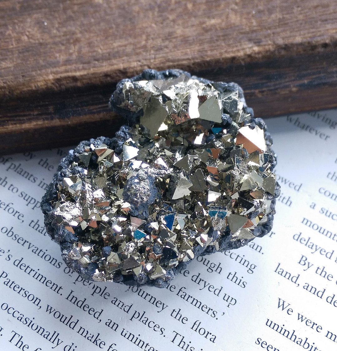 Pyrite 秘鲁产地 黄铁矿 闪锌矿共生矿 愚人金 天然矿石 原矿 - 摆饰 - 其他材质 