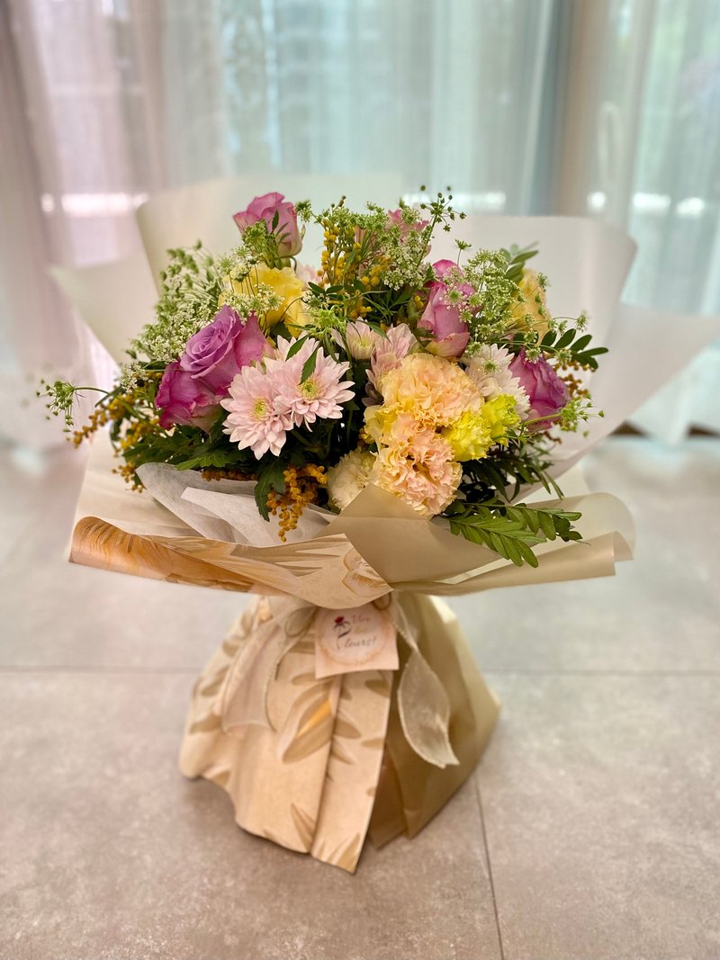 【感谢 / 表白花束】香槟色系鲜花束 Alicia - 植栽/盆栽 - 植物．花 金色