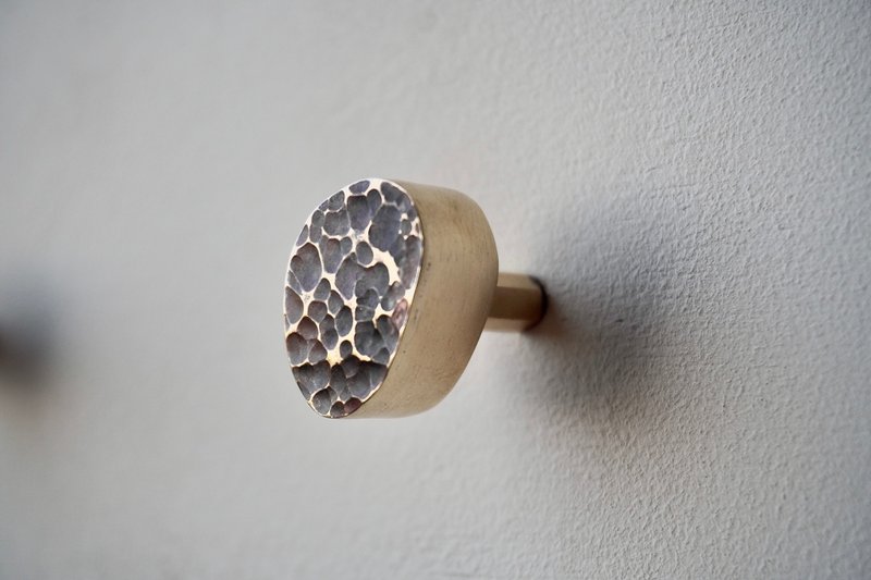 黄铜锤火痕挂钩-不规则形 - 衣架/挂勾 - 铜/黄铜 金色