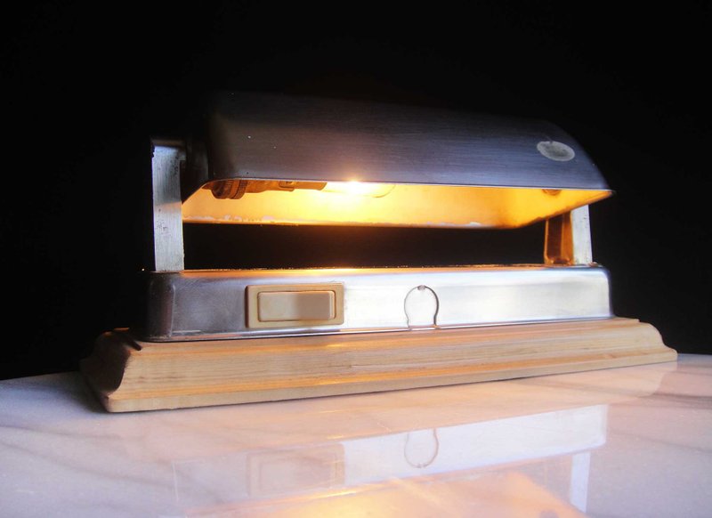 【老时光 OLD-TIME】早期二手台湾制工业风船用气氛桌灯 - 灯具/灯饰 - 其他材质 