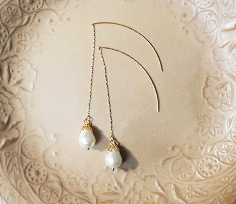 Swarovski Pearl Long Earrings (E1504) - 耳环/耳夹 - 其他材质 金色