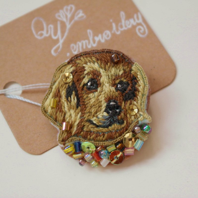Qy's dogs  小腊肠犬 手工刺绣胸针 别针 礼物 - 胸针 - 绣线 金色