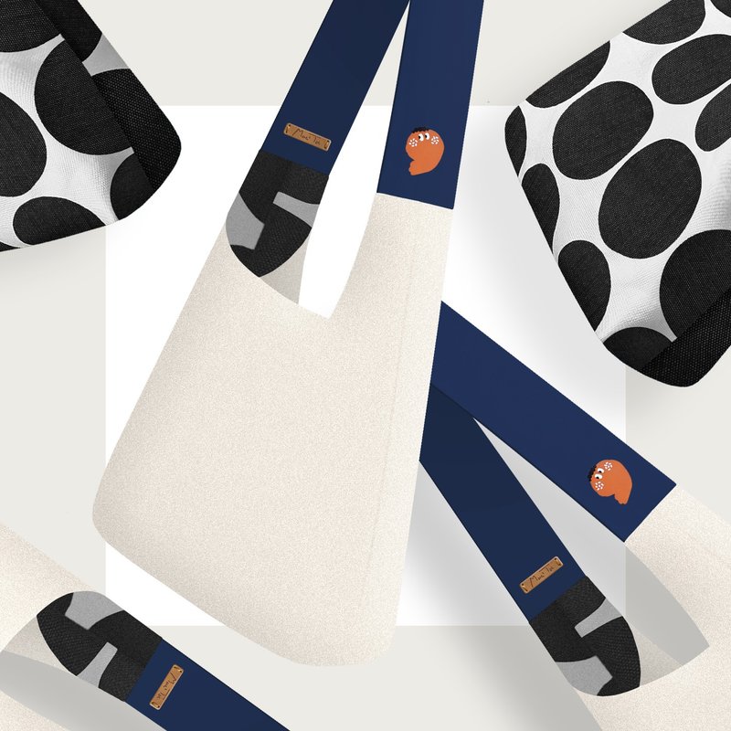 【 出游必备 x 双面可用 】粉刺 x 手感夹心帆布包－oreo牛奶夹心 - 侧背包/斜挎包 - 聚酯纤维 白色