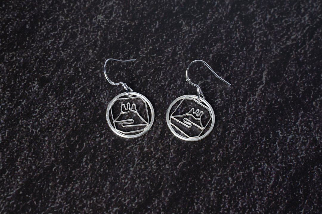 【窗花系列】山形 纯银耳环/耳夹 Silver Earrings - 耳环/耳夹 - 纯银 银色