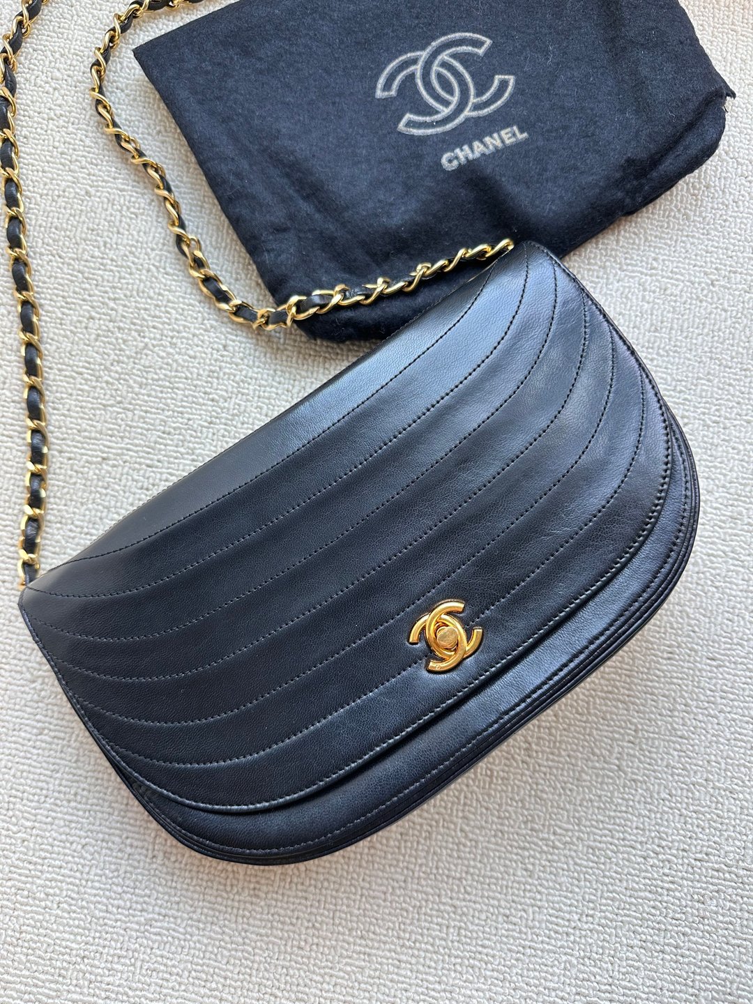 中古包 Vintage Chanel 黑色羊皮半月链条包 - 侧背包/斜挎包 - 真皮 黑色
