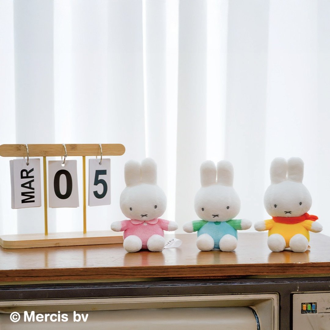 【MIFFY】 坐姿绒毛吊饰 小吊饰 米飞小吊饰 - 钥匙链/钥匙包 - 棉 
