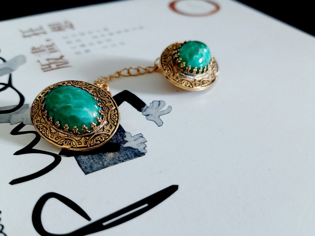 vintage jewelry  绿波纹赛珞珞 古董毛衣扣 - 胸针 - 其他金属 