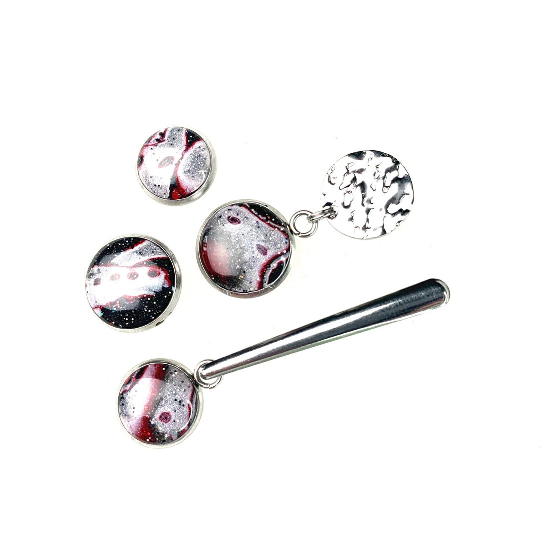 Set of 4 asymmetric stud earrings Mismatched black and red earrings - 耳环/耳夹 - 不锈钢 红色