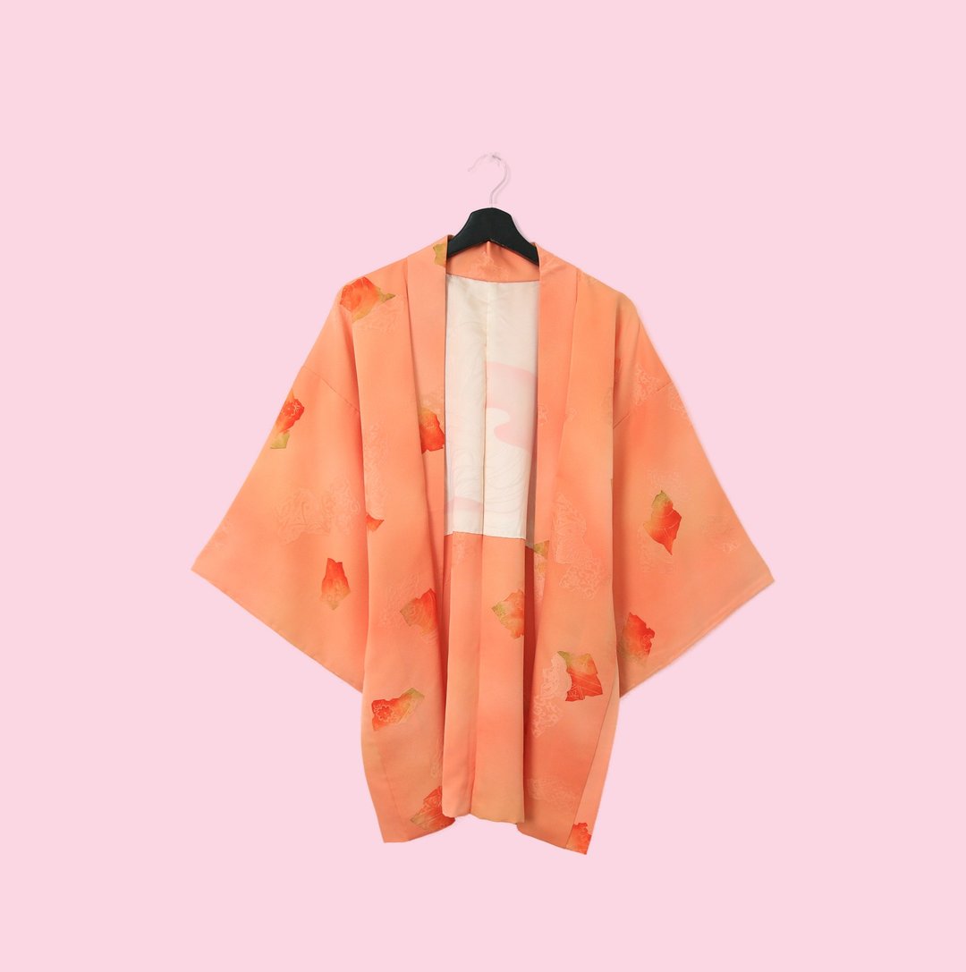 Back to Green-日本带回羽织 红柚色 压纹kb-30/vintage kimono - 女装休闲/机能外套 - 丝．绢 