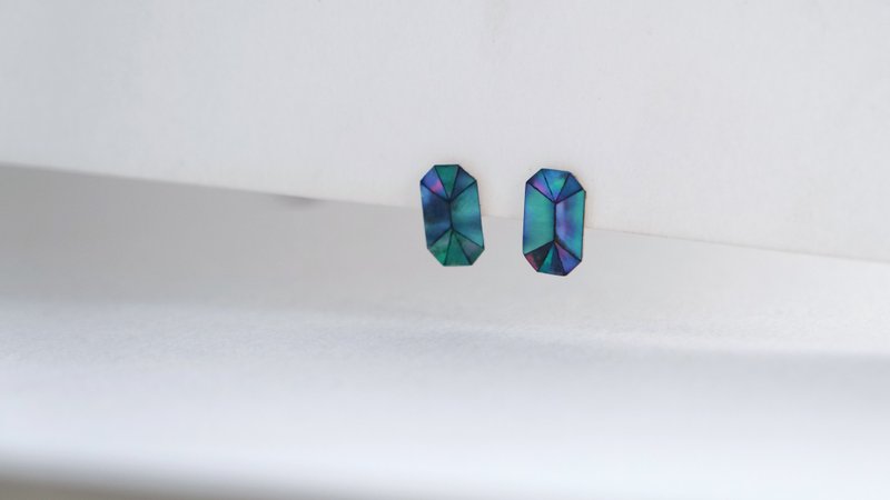 贝壳 轻珠宝 耳环 # 4 - 耳环/耳夹 - 银 白色