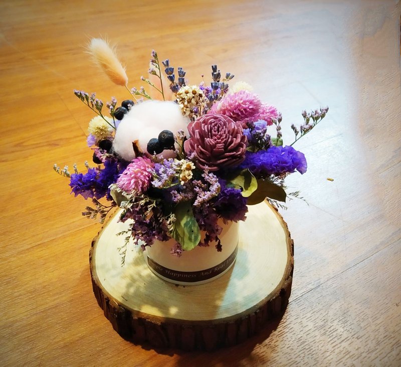 珍藏回忆 干燥桌花礼 自用布置空间或送礼心意皆适宜。 - 干燥花/捧花 - 植物．花 