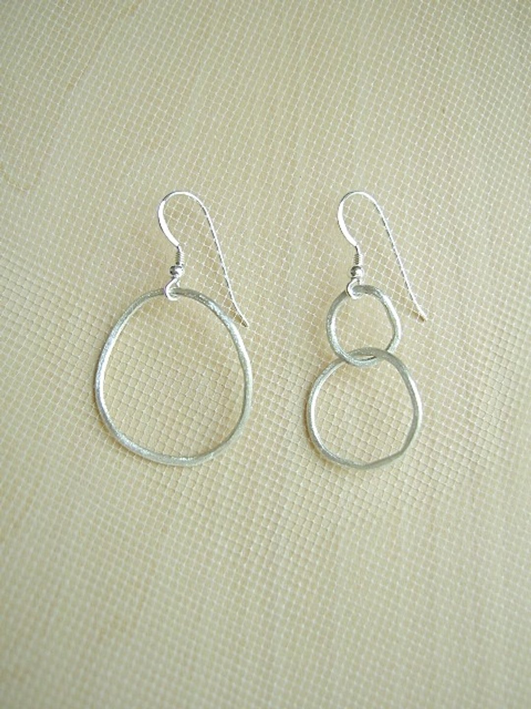 1 and 2 earrings - 耳环/耳夹 - 银 银色