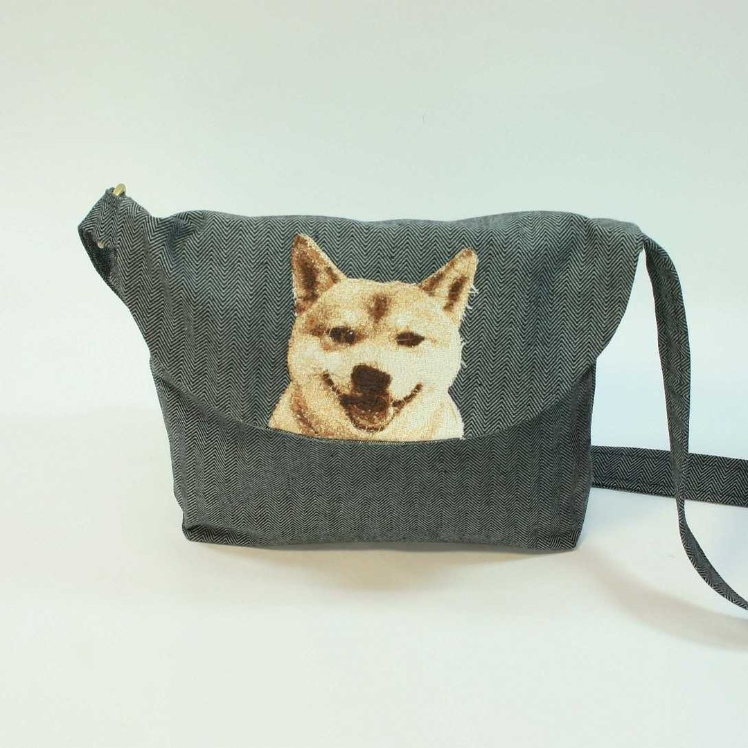 刺绣 25cm磁扣斜背包02--柴犬 - 侧背包/斜挎包 - 棉 黑色