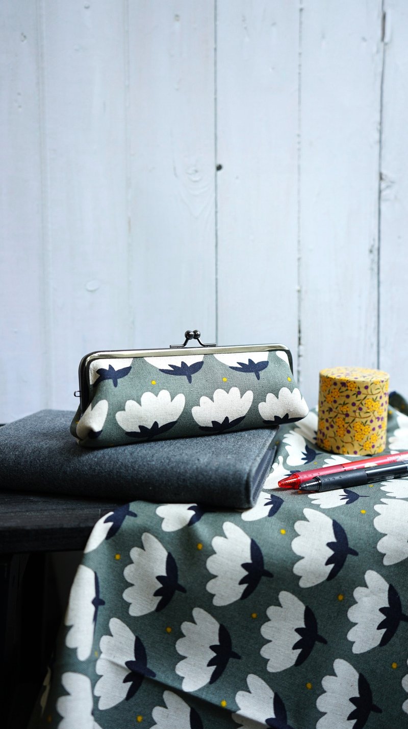 笔袋/眼镜/期待相遇笔盒/眼镜口金包/银狐 - 铅笔盒/笔袋 - 棉．麻 灰色