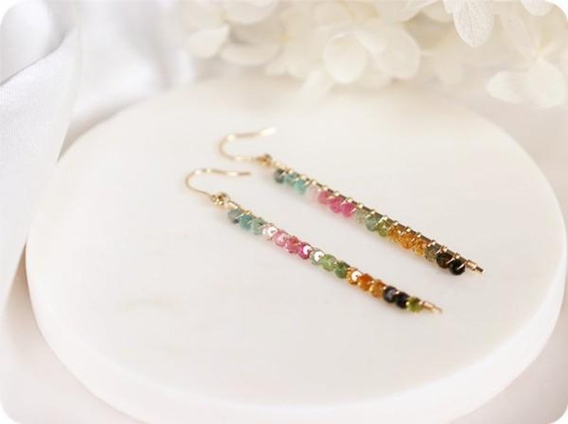 Spring colorful colorful tourmaline smile bar earrings October birthstone - 耳环/耳夹 - 宝石 多色